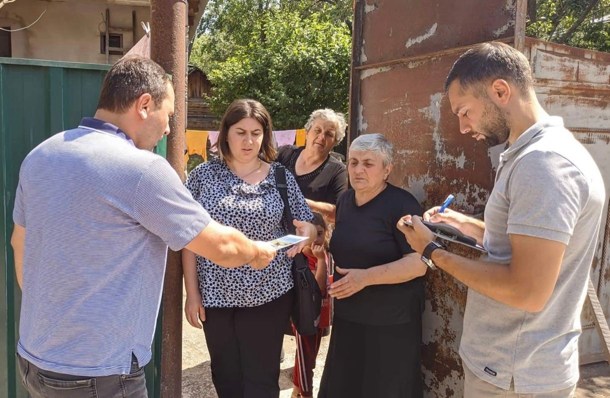 სურსათის ეროვნული სააგენტოს ვეტერინარები, სამცხე-ჯავახეთის რეგიონში, ყირიმ-კონგოს ჰემორაგიული ცხელების შესახებ საინფორმაციო კამპანიას ატარებენ