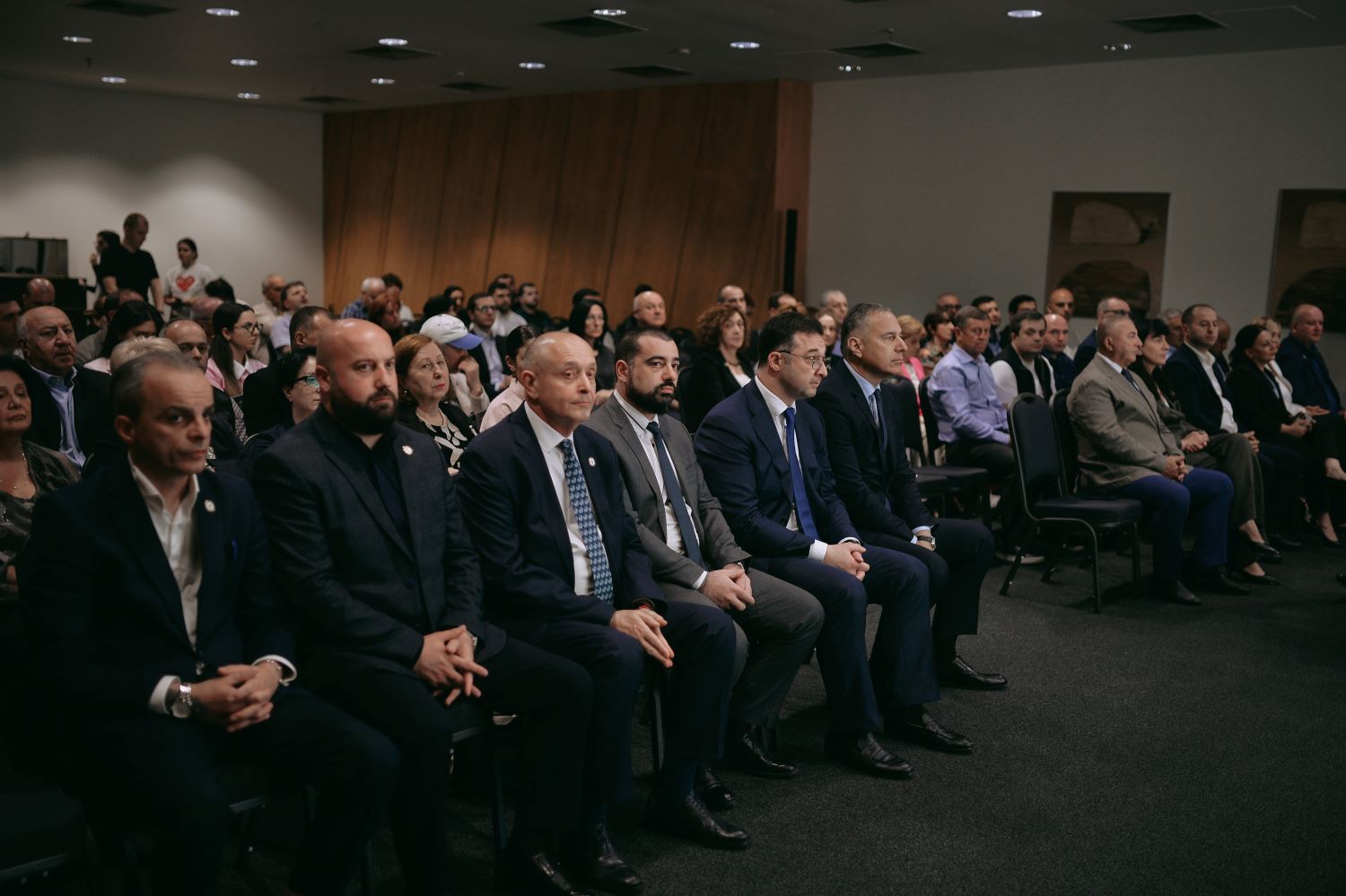 სურსათის ეროვნული სააგენტოს ორგანიზებით, თემაზე „კლიმატური პირობები-გამოწვევები მცენარეთა დაცვაში“, სამეცნიერო   კონფერენცია გაიმართა